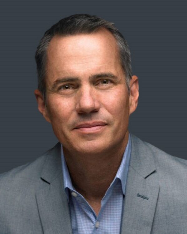 headshot-ericashworth-600×750-1