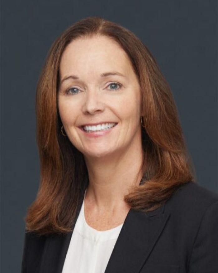 headshot-juliecurrie